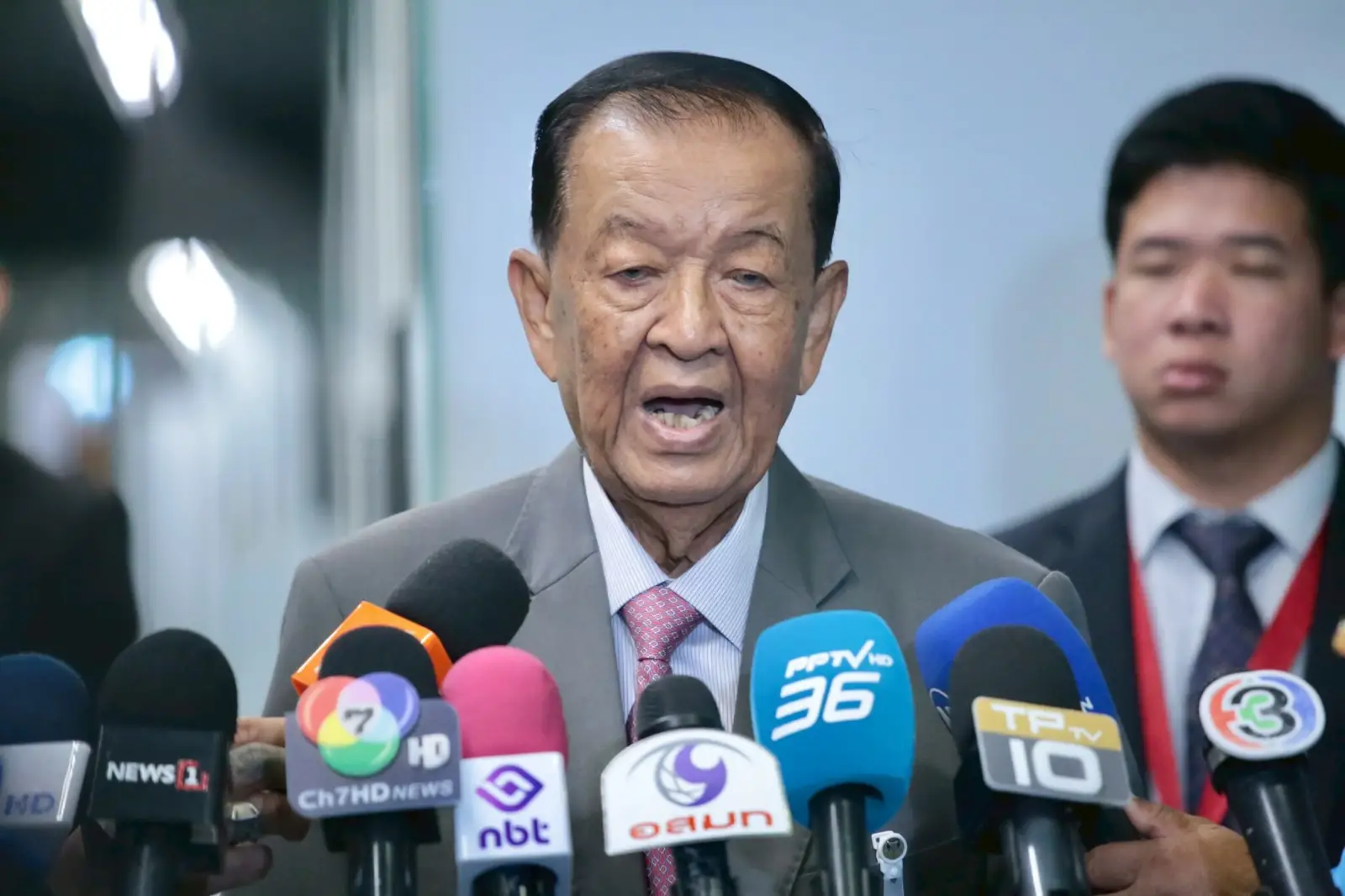 ‘วันนอร์’อ้างประสานงานผิดพลาดปม‘ไชยา’ ปิดประชุมก่อนถกญัตติด่วน MOU 43-44