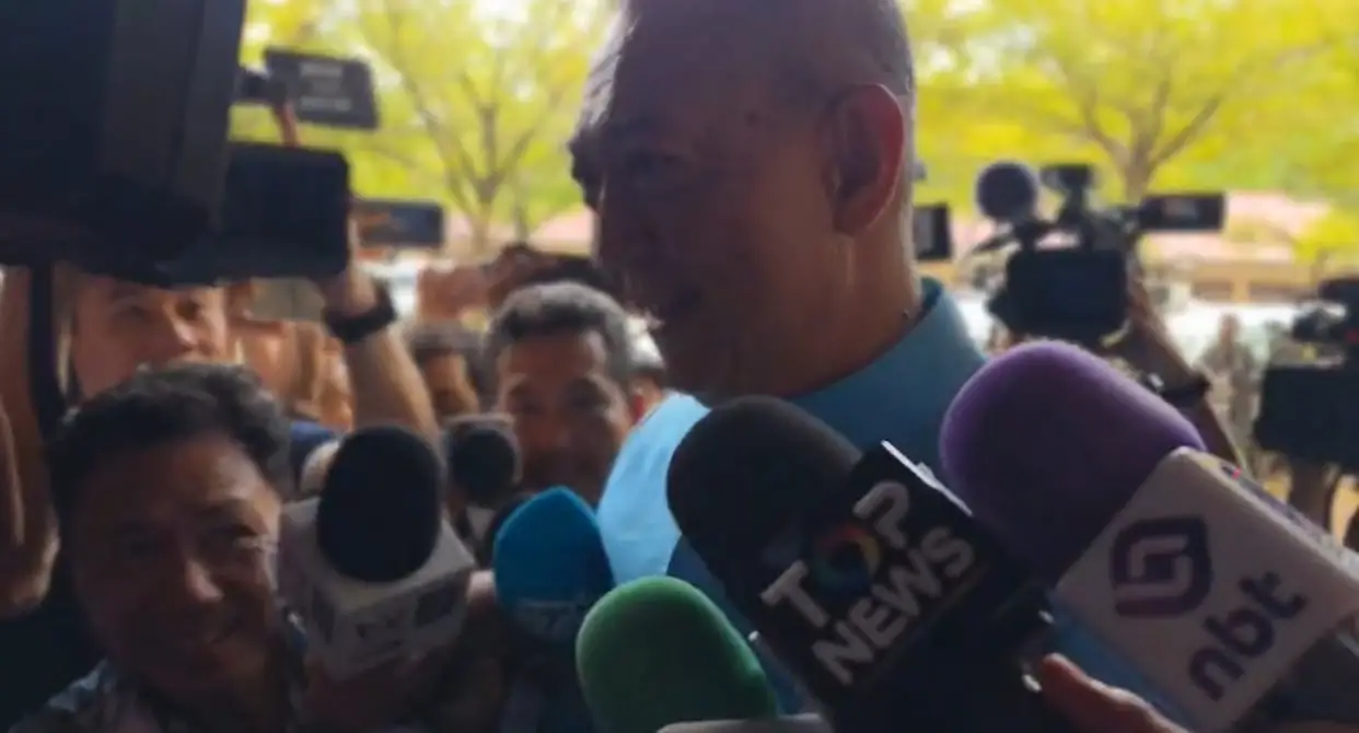 ‘เฉลิมชัย’ ปัดตอบดีลซบภูมิใจไทย เผย นัดประชุม กก.บห. 31 ส.ค. 68