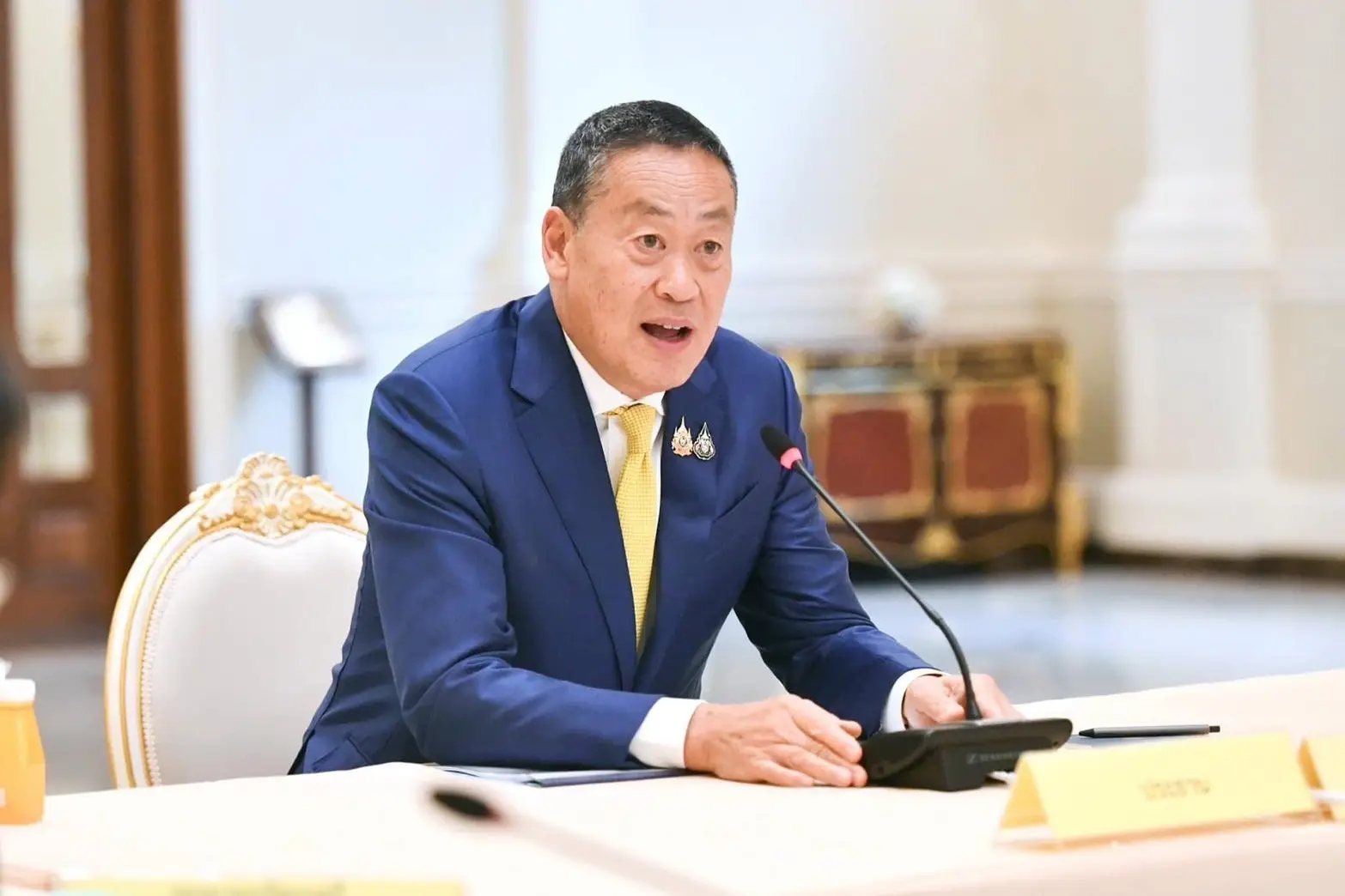 ‘เศรษฐา’ แนะ ‘รมว.การต่างประเทศ’ เดินสายแจงเวทีโลกปมขัดแย้งไทย-กัมพูชา ชี้ฝั่งเขมรต้องกู้กับระเบิดที่วางใหม่