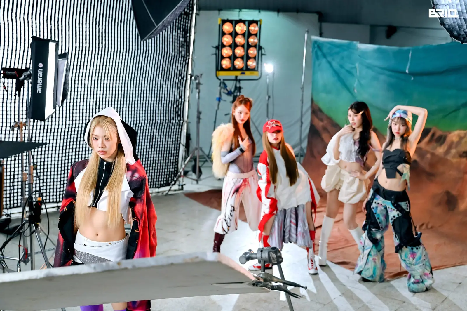 'Wizzle' เสิร์ฟ 'KILLA' ซิงเกิลใหม่แนว POP/EDM เร้าใจพร้อม MV เผ็ดแซ่บจนต้องร้องกรี๊ด