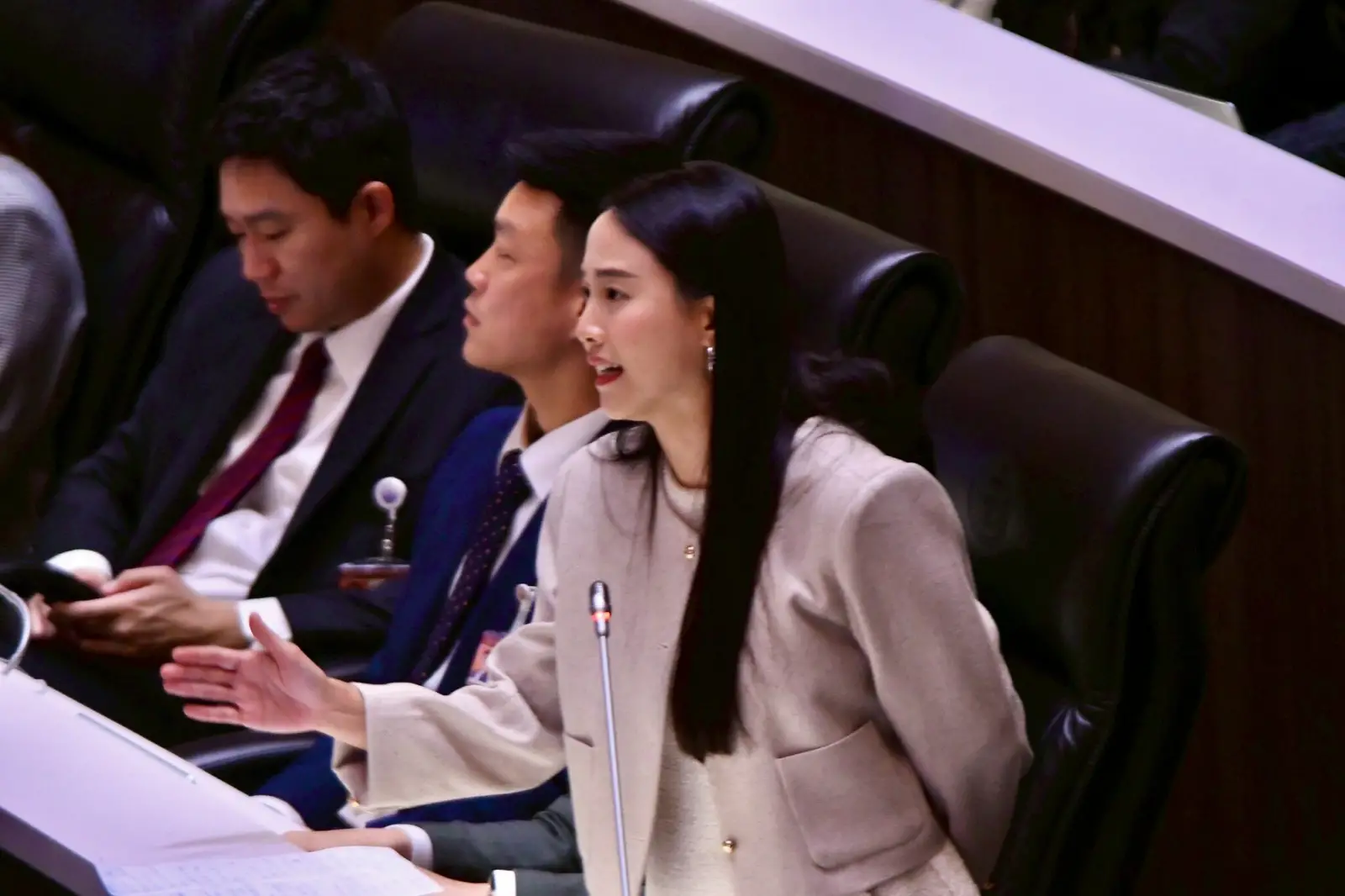 ‘ไอซ์ รักชนก’ซัด‘ทุเรศ’หลังรัฐมนตรีหลายกระทรวงแห่ตั้ง ‘อาสา’ เพื่อปฏิบัติการทางการเมือง
