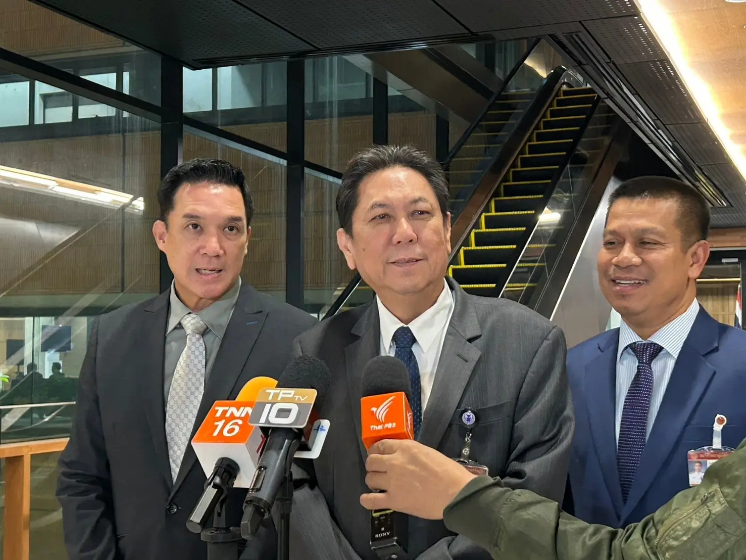 ‘วิสุทธิ์’ซัดเลื่อนลอยปม‘สส.พรรคประชาชน’ปูดคนฝั่งรัฐบาลแจกกล้วยซื้อโหวตงบ 69
