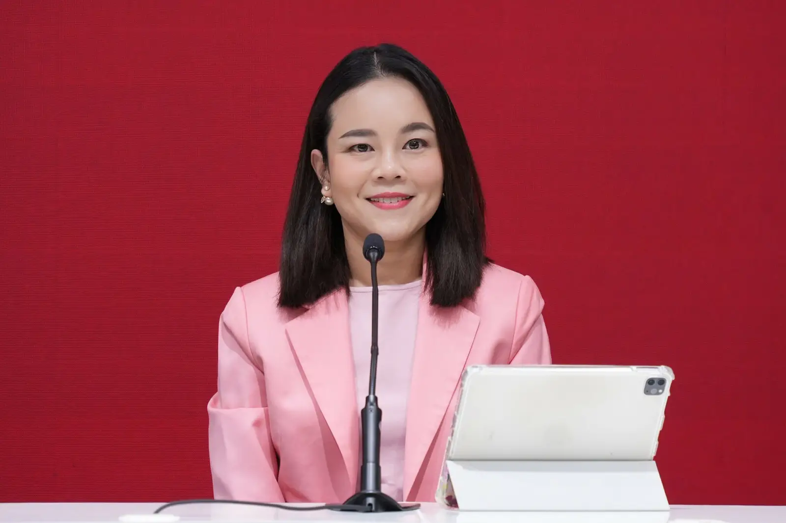 ‘เพื่อไทย’ขอบคุณพรรคร่วมรัฐบาลผ่านงบฯ 69 ฉลุย ย้ำนำไปขับเคลื่อนนโยบาย