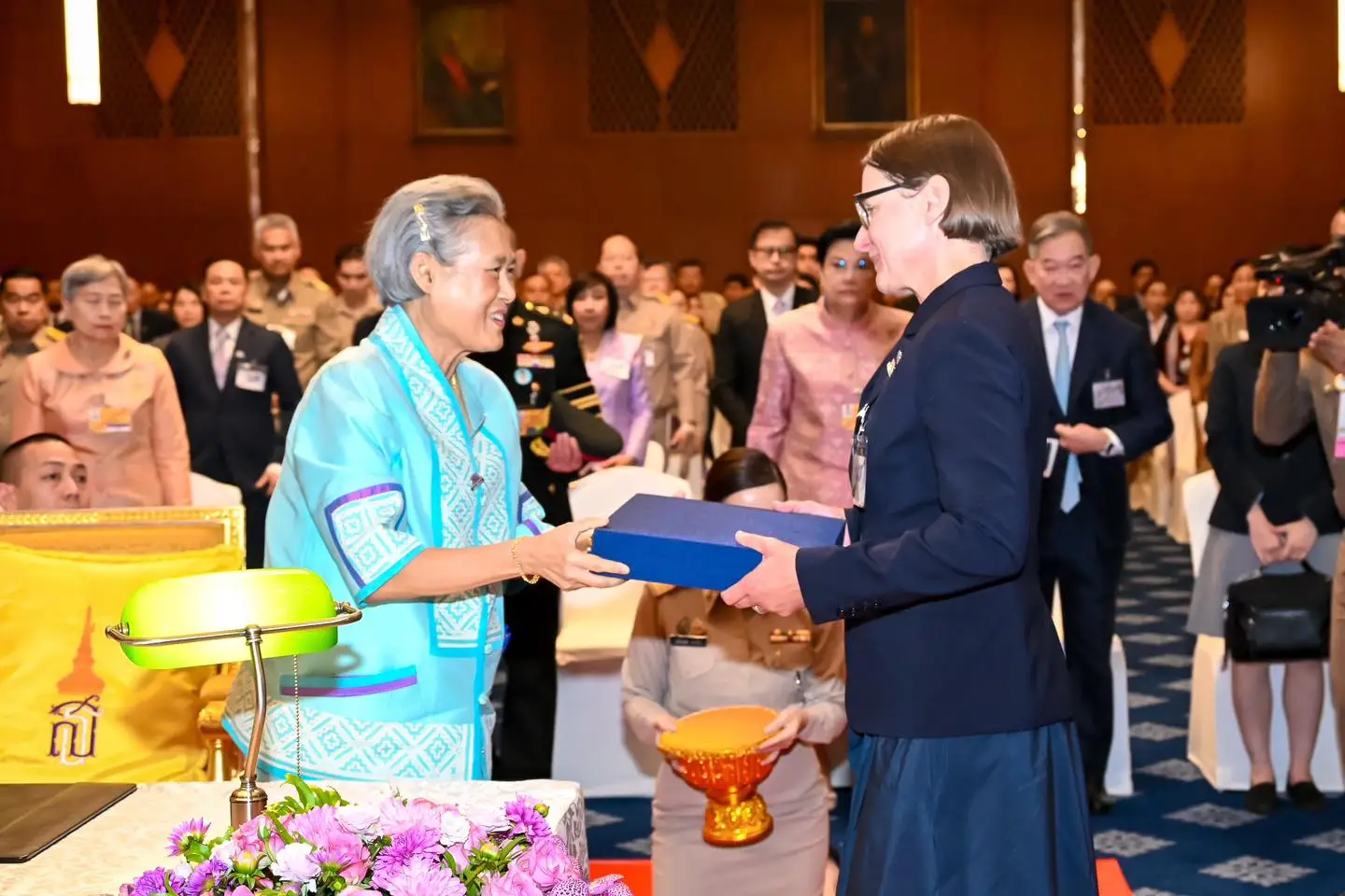 กรมสมเด็จพระเทพฯ เสด็จพระราชดำเนินทรงฟังปาฐกถา เรื่องกฎหมายมนุษยธรรมระหว่างประเทศ