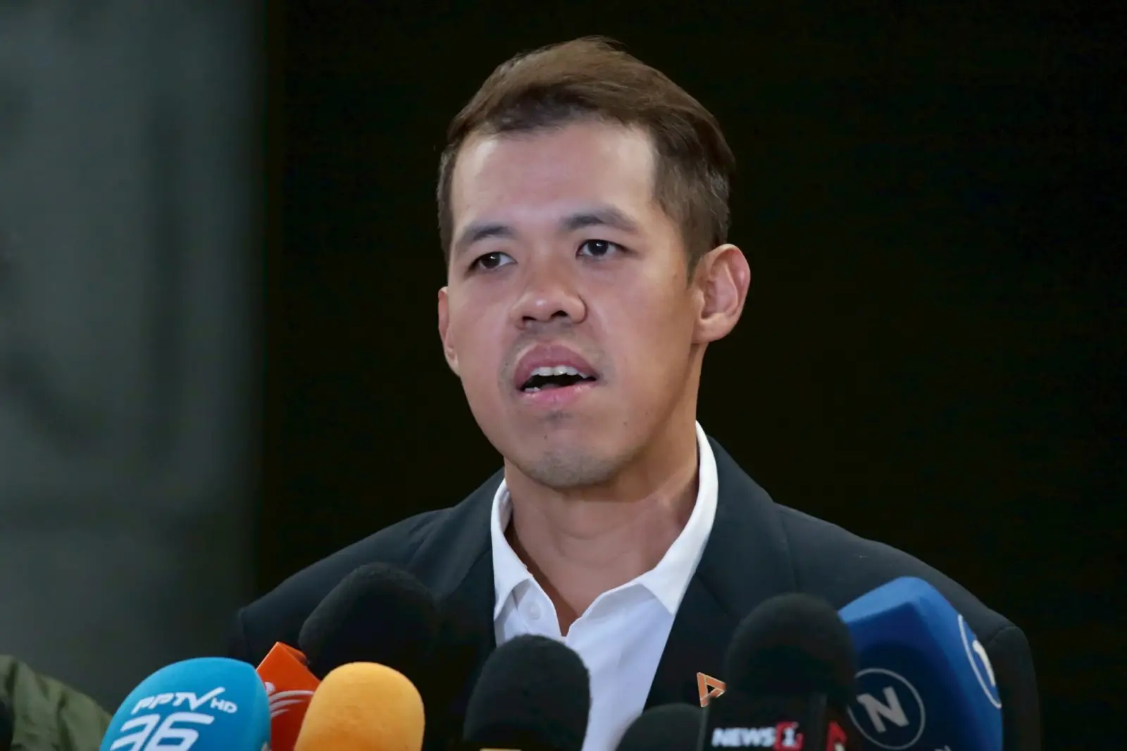 ‘‘พรรคประชาชน’ย้ำไม่เห็นด้วยใช้‘ศาลรัฐธรรมนูญ’ตัดสินเรื่องนามธรรม