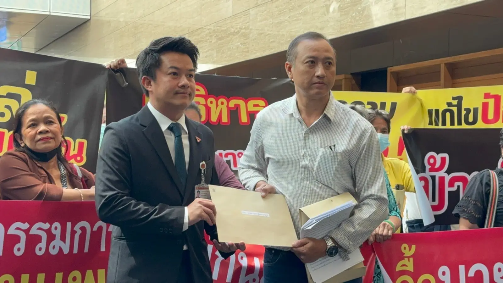‘ผู้ประกอบร้านค้าเดิมสภาฯ’ ร้อง ‘วันนอร์’ ขอความเป็นธรรมหลังถูกเลิกสัญญากะทันหัน