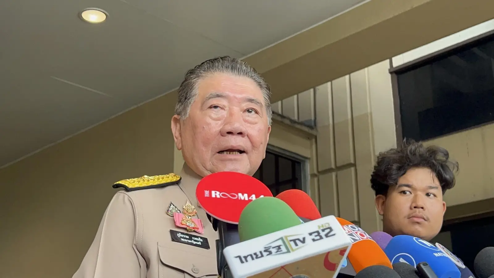 ‘ภูมิธรรม​’ ยัน​ เหตุ ‘อดิศร​’ ว่าไปตามกฎหมาย​
