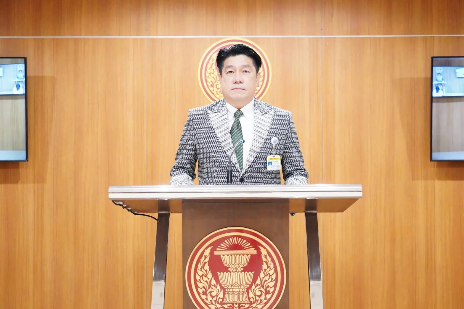 ‘โฆษก วิปวุฒิฯ’ ซัดพวกมโน ปล่อยข่าวคว่ำงบปี 69  ยันไม่จริง!