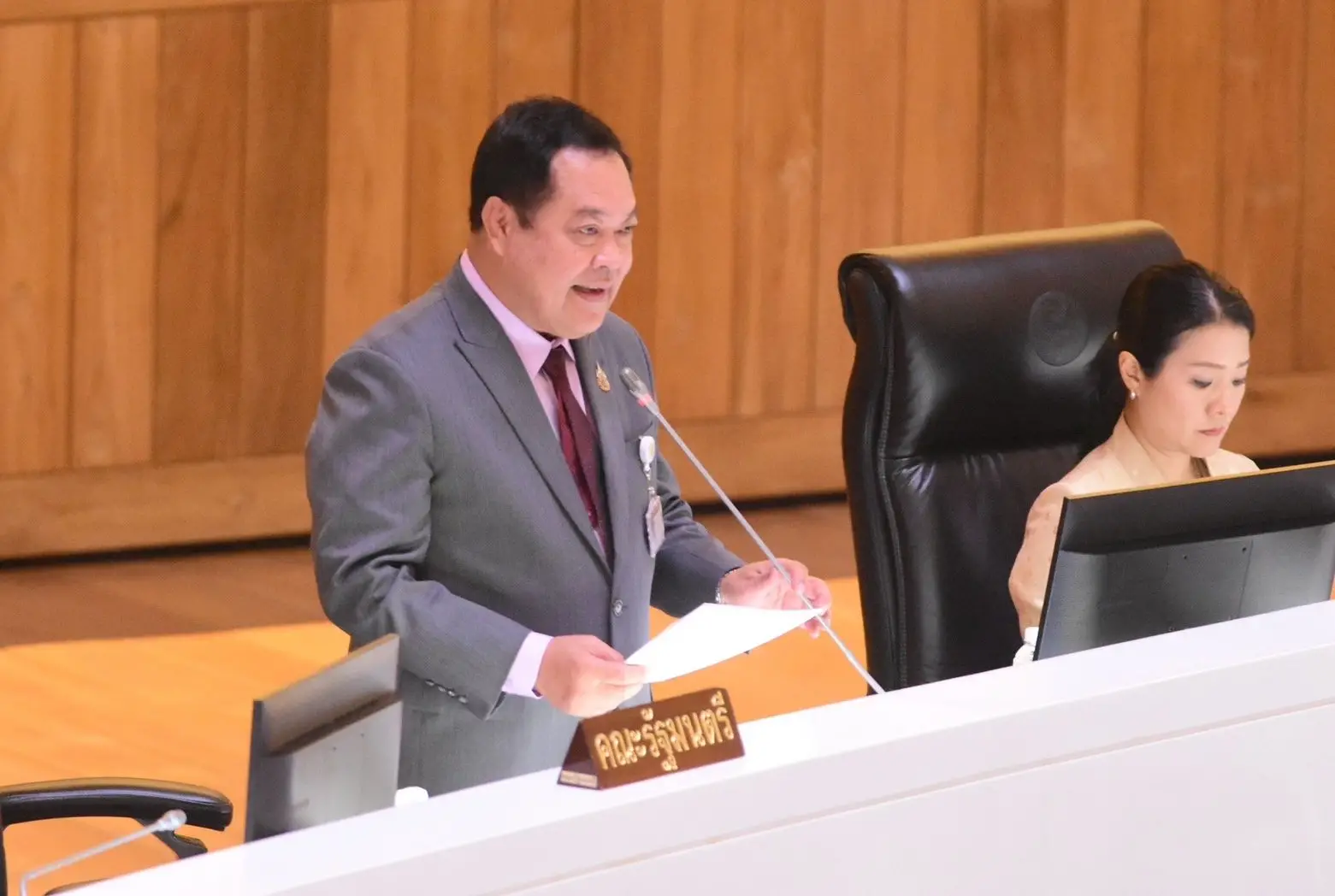 ‘ทวี’ เผยคุย ‘รมว.สธ.’ เร่งออกกฎกระทรวงคุมขายใบกระท่อม หลังส่อเป็นปัญหาสังคม