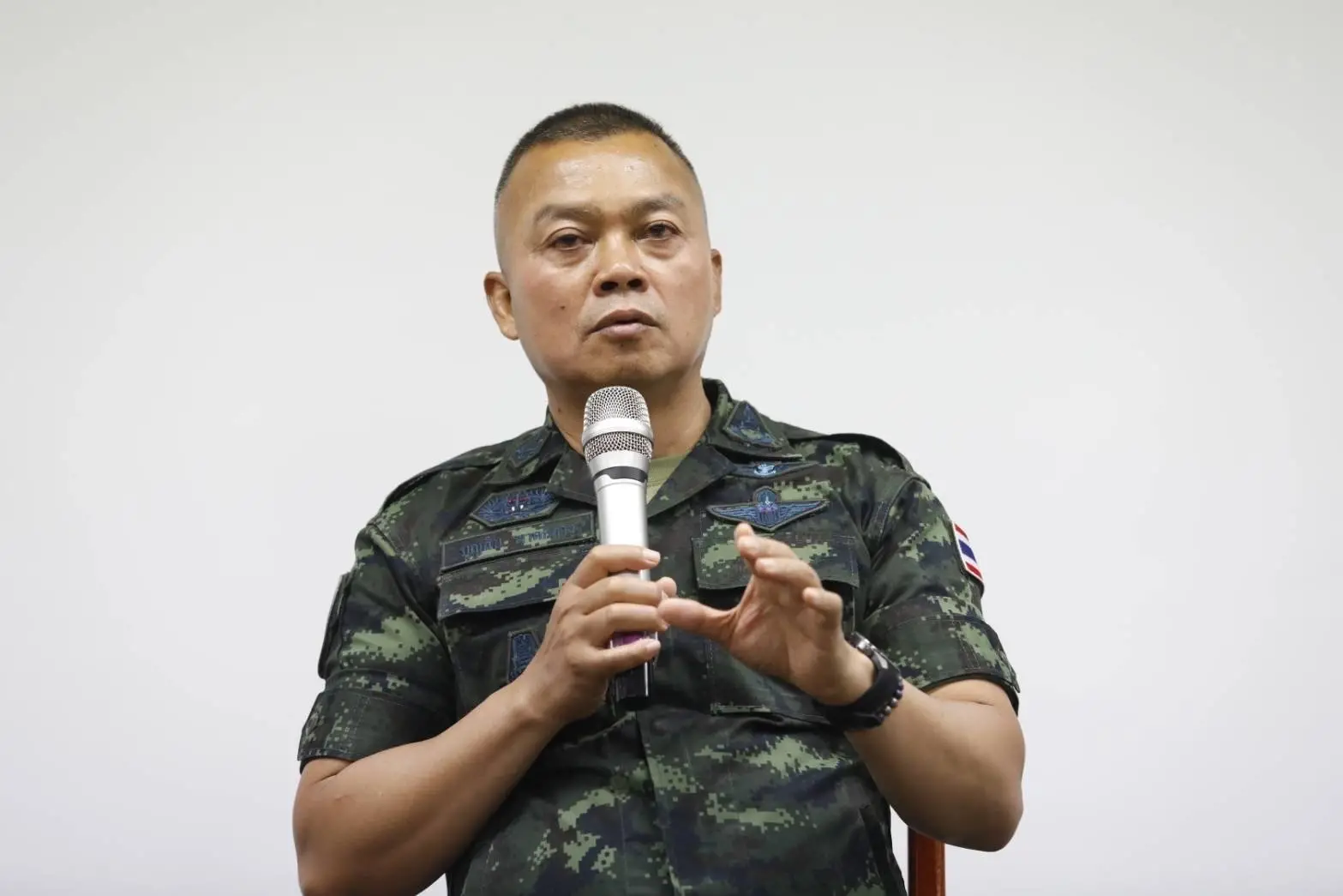 มทภ.2 วอนประชาชนอย่าหลงเชื่อข่าวปั่นกระแสพูดโยงการเมือง