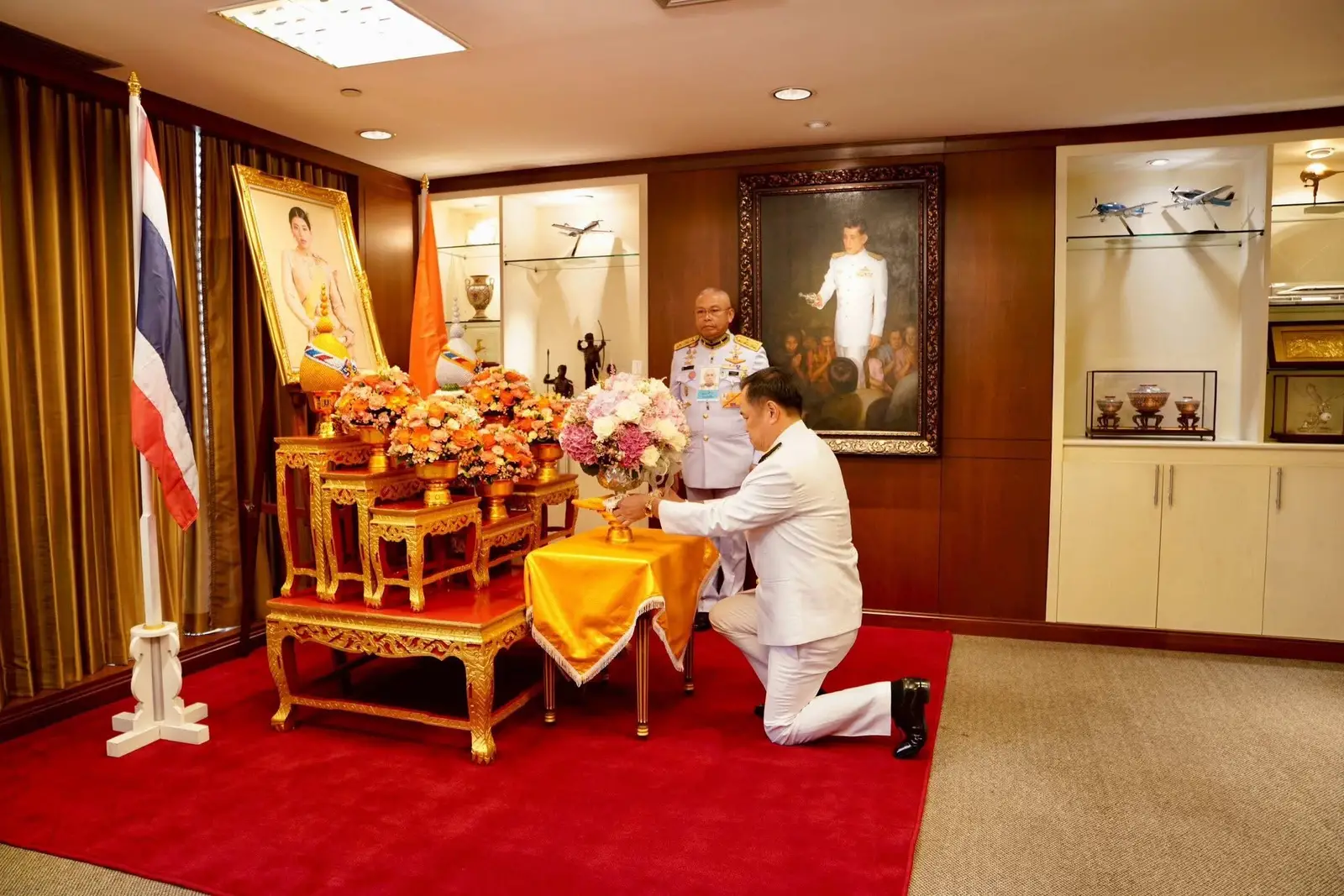 ‘นายกฯอนุทิน‘รับพระราชทานแจกันดอกไม้’เจ้าฟ้าสิริวัณณวรีฯ‘เนื่องในวันคล้ายวันเกิด