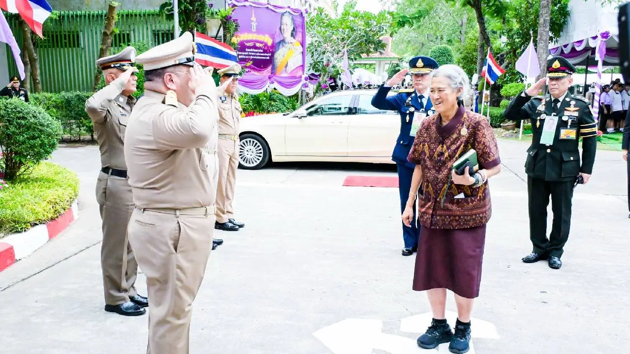 สมเด็จพระกนิษฐาธิราชเจ้า เสด็จพระราชดำเนินทรงปฏิบัติพระราชกรณียกิจ ณ ศอ.บต.