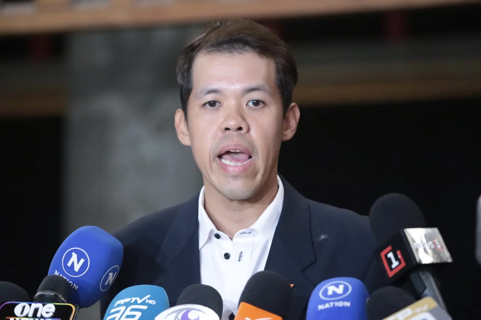 ‘ปกรณ์วุฒิ’เย้ย‘เพื่อไทย’ให้ผู้นำฝ่ายค้านลาออกเป็นไปไม่ได้ เหตุมี‘ประธานสภา-รองประธานสภา’