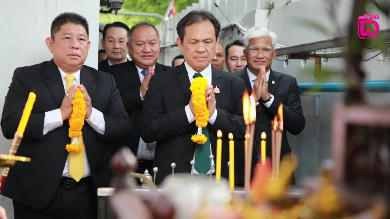 รมช.ศธ. คนใหม่ สักการะสิ่งศักดิ์สิทธิ์ เปิดทางสิริมงคล ก่อนลุยงานการศึกษา