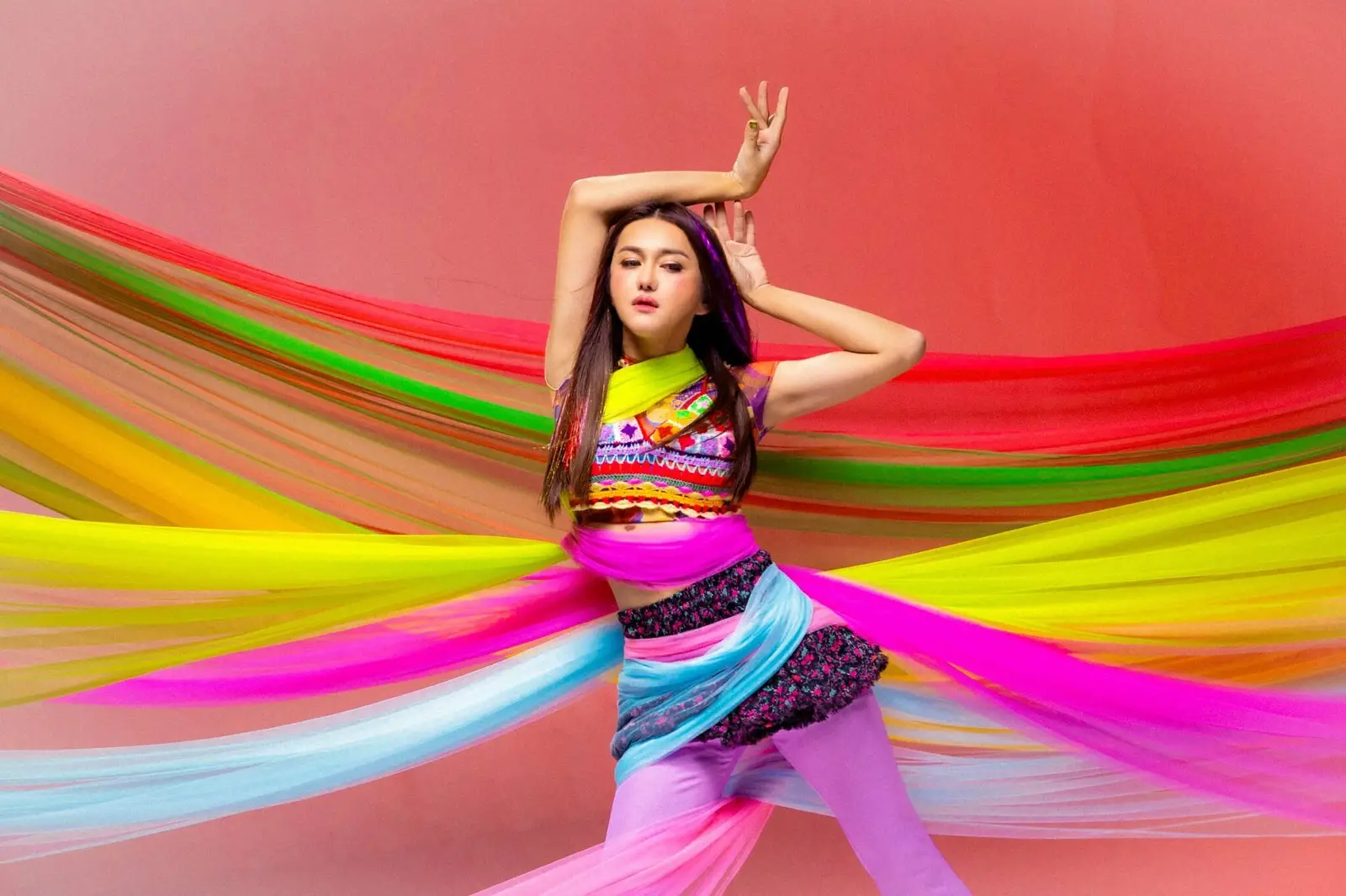 'LAILA' ชวนสายมูเต้นแบบจัดเต็มกับ 'เทพท้อ' เพลงสนุก ที่พร้อมสร้างสีสันให้คุณและผองเพื่อนไปตลอดทั้งปี