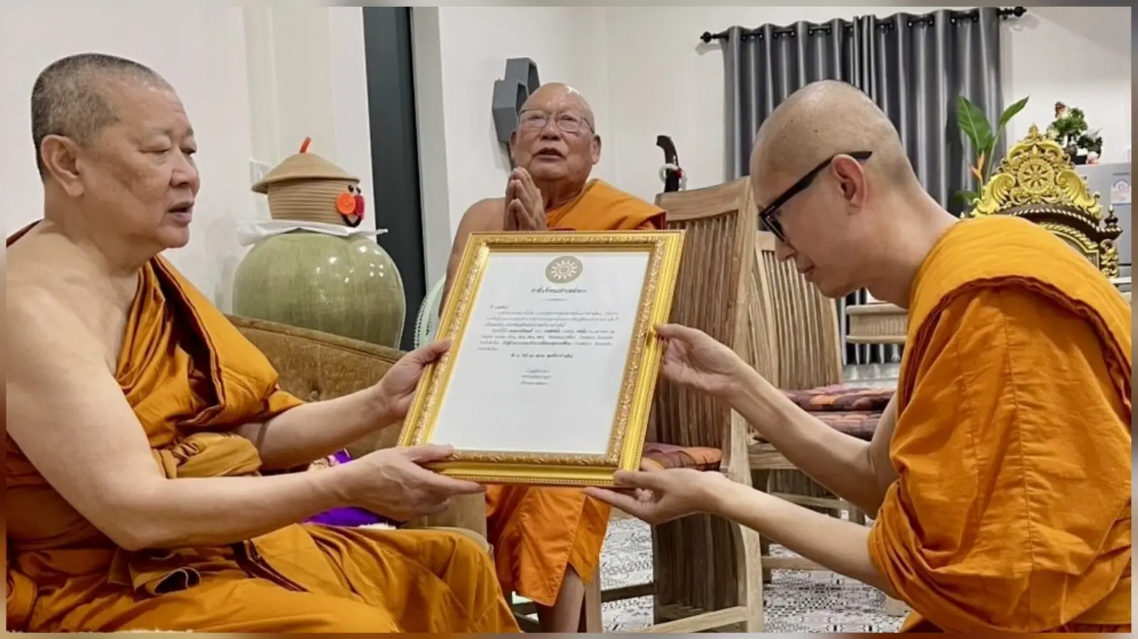 แต่งตั้ง ‘พระมหาพร้อมพงศ์’​ เป็น ‘รักษาการเจ้าอาวาสวัดพระพุทธบาทสี่รอย’​