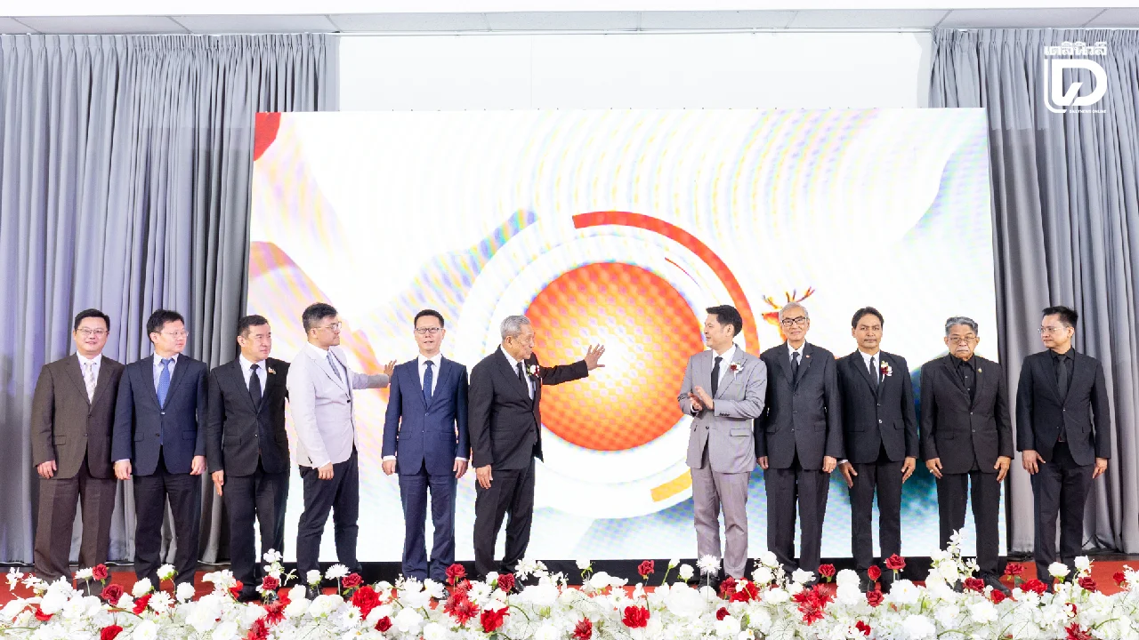 เปิด ‘นิทรรศการศิลปกรรมสายสัมพันธ์ไทย-จีน’ ฉลอง 50 ปีความสัมพันธ์ทางการทูต