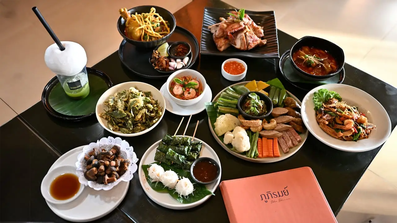 ‘ร้านภูภิรมย์ สิงห์ปาร์ค’ ยกระดับ ‘อาหารเหนือร่วมสมัย’ คว้า Thai SELECT 2 ดาว ติดอันดับร้านไทยคุณภาพ
