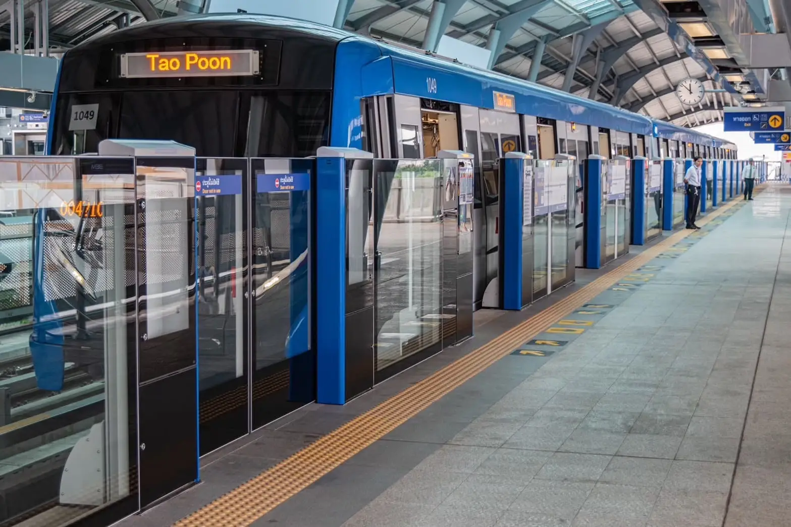 'รถไฟฟ้า' ส่งมอบความสุขคืนปีใหม่ ขยายเวลาเปิดบริการถึงตี 2 ย้ำสะดวก-ปลอดภัย