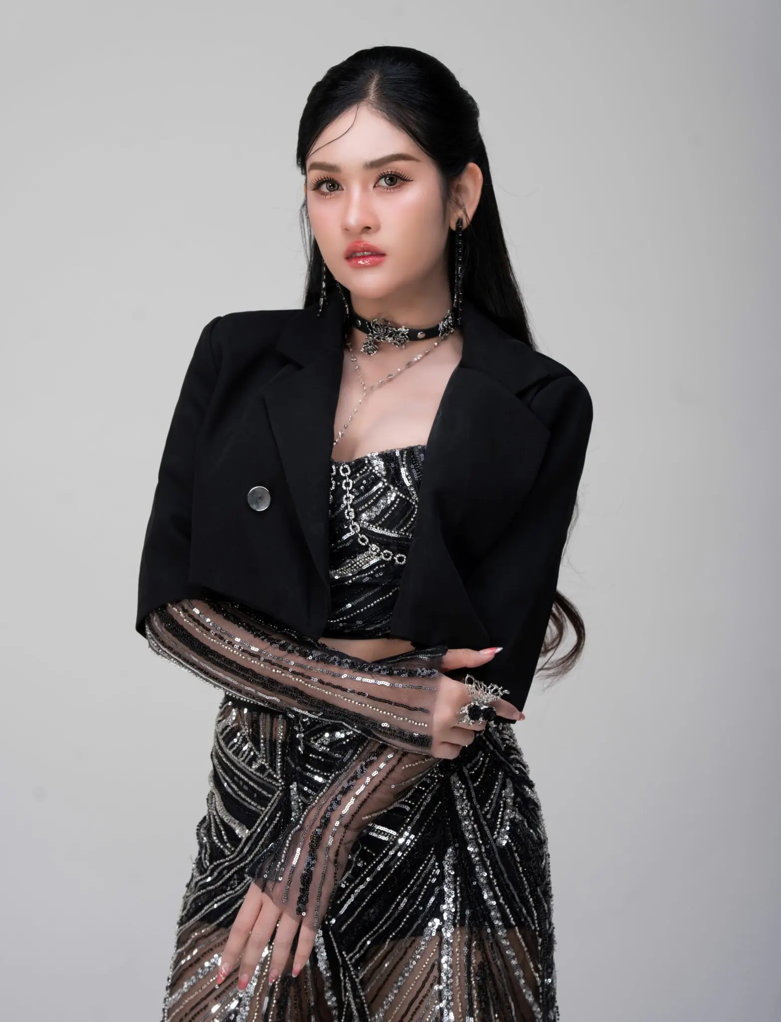 'เบลล์ นิภาดา' ถ่ายทอดความเจ็บลึกผ่าน 'ฮักเฮามันเก่าแล้ว' โดนใจแฟนๆขั้นสุด
