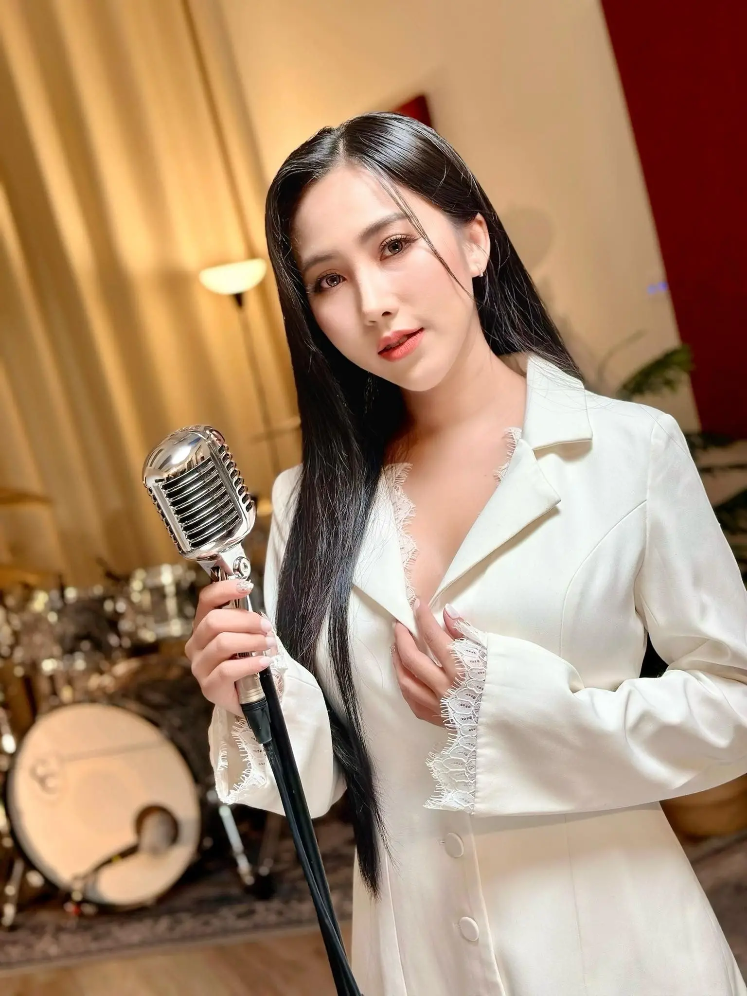 'ออยเลอร์' ขอบคุณแฟนๆหลังเพลง 'ที่รัก…ที่ลับ' ทะลุ 1 ล้านวิว ทำหลายคนชมรัวเพลงดีมากๆ