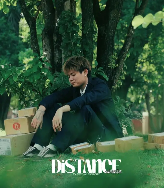 'The BESTS' ทีมอัพ 'BLVCKHEART' ถ่ายทอดความคิดถึงใน 'ห่างเหิน (Distance)'