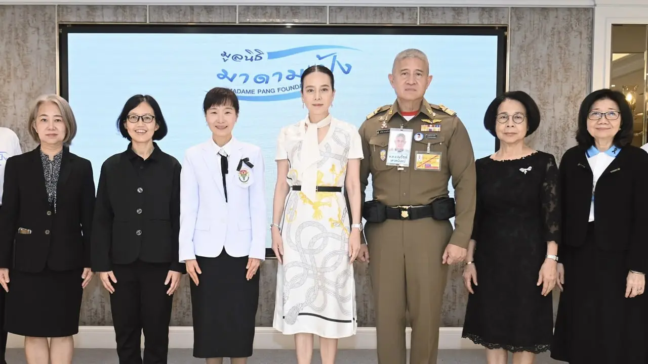 มูลนิธิมาดามแป้ง มอบเครื่องมือแพทย์ แก่โรงพยาบาล จ.สตูล และ จ.อุบลราชธานี